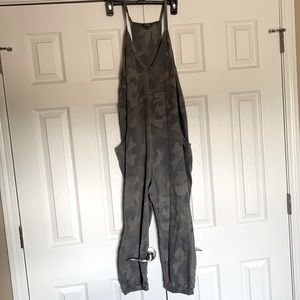 Wild Fable Jumper - Size Medium